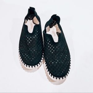 Isle Jacobsen black shoes with white soles size 38